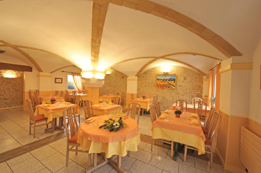 Logis Hotel Le Moulin Des Gardelles Riom Luaran gambar